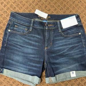 Arizona Jean Company Shorts size 9 inseam 5”